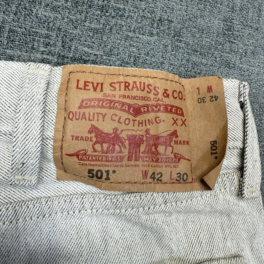 Levis 501xx Jeans Mens 42x30*‎ (38x28) Straight Button Fly Light Wash Mexico